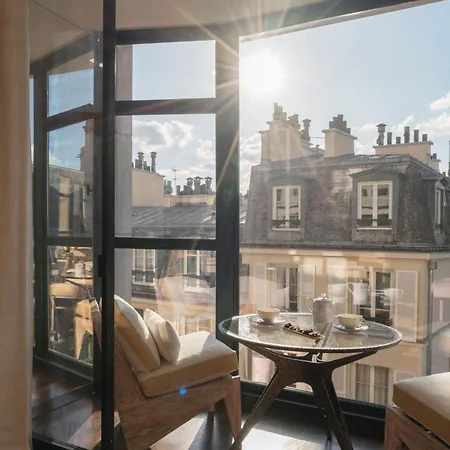 Cheval Blanc & Dior Cheval Blanc Hotel Paris