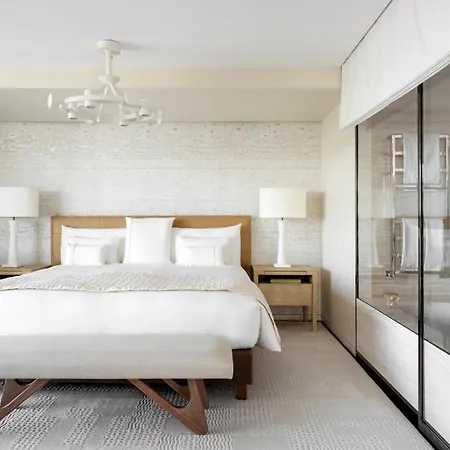 Hotel Cheval Blanc & Dior Cheval Blanc Paris