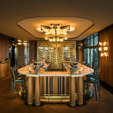 Cheval Blanc & Dior Cheval Blanc Hotel Paris