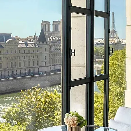 Cheval Blanc & Dior Cheval Blanc