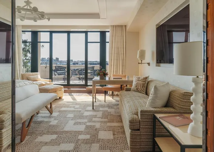 Cheval Blanc & Dior Cheval Blanc Hotel 5*