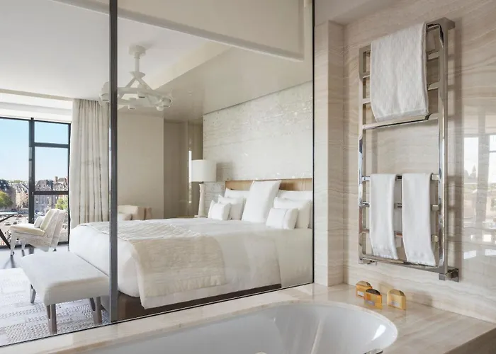 Cheval Blanc & Dior Cheval Blanc 5* Paris