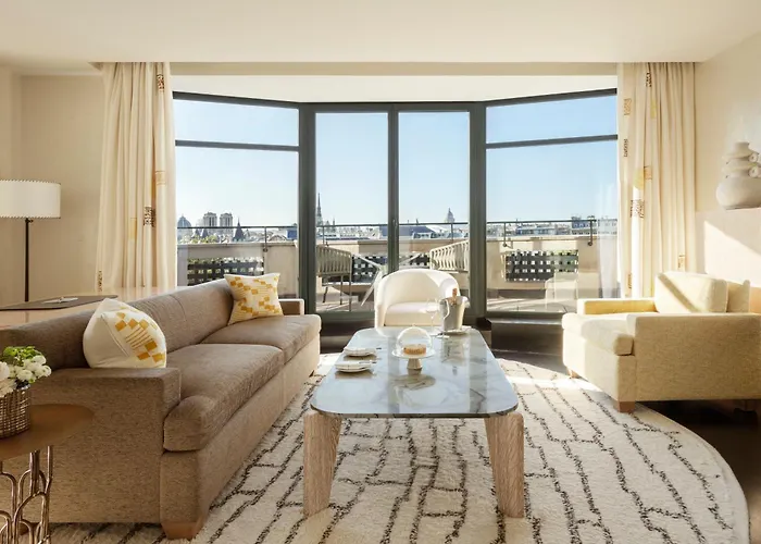 Cheval Blanc & Dior Cheval Blanc Hotel