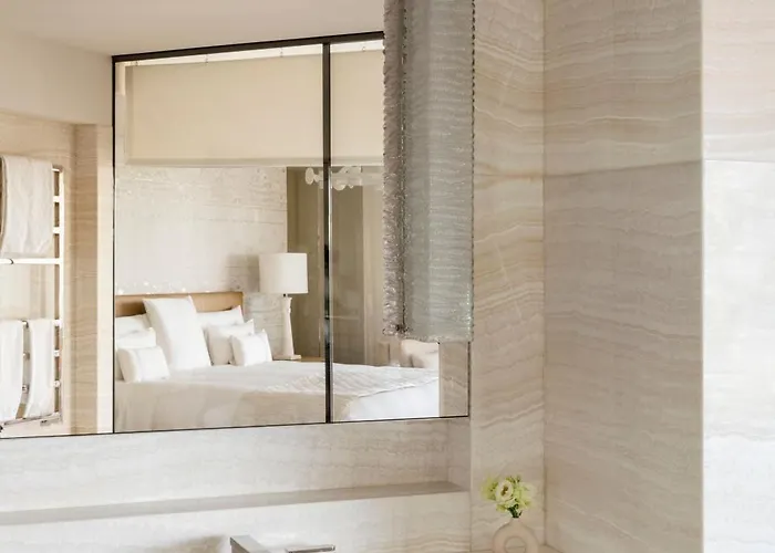 Cheval Blanc & Dior Cheval Blanc Parijs