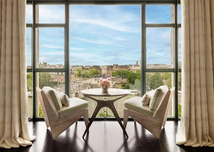 Cheval Blanc & Dior Cheval Blanc Parijs