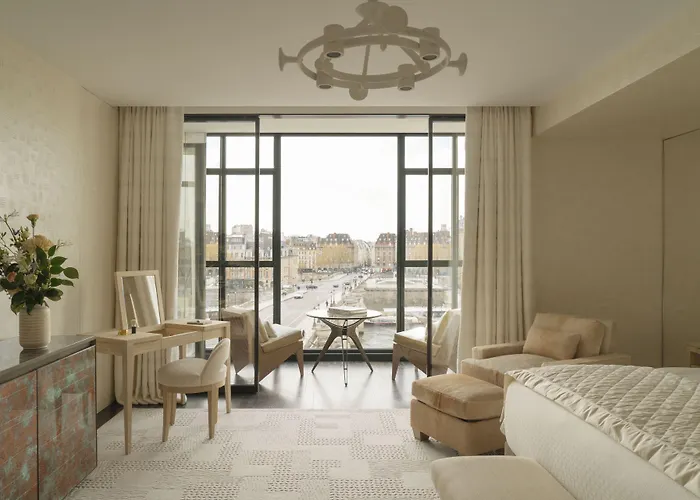 Cheval Blanc & Dior Cheval Blanc Parijs