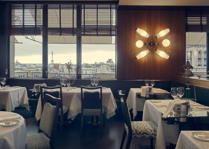 Cheval Blanc & Dior Cheval Blanc Hotel Parijs