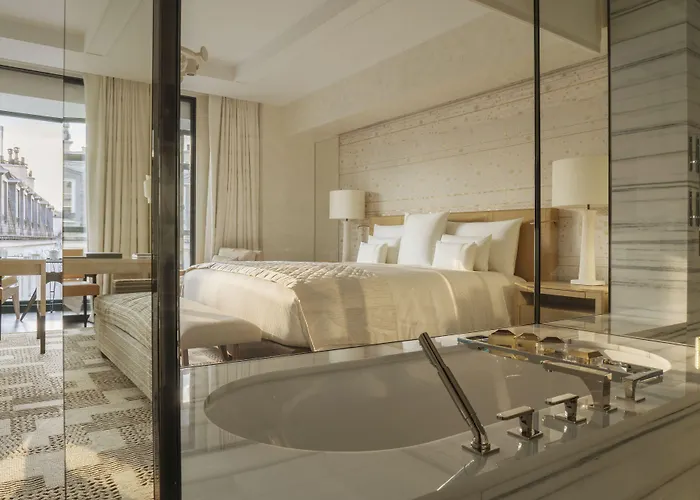 Cheval Blanc & Dior Cheval Blanc Parijs