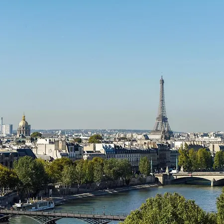 Cheval Blanc & Dior Cheval Blanc Paris