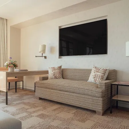 Hotel Cheval Blanc & Dior Cheval Blanc