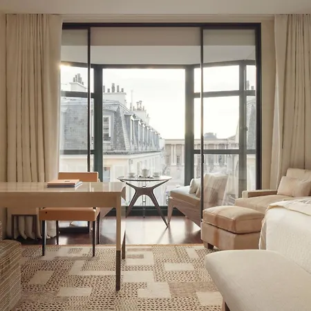 Cheval Blanc & Dior Cheval Blanc Hotel 5*