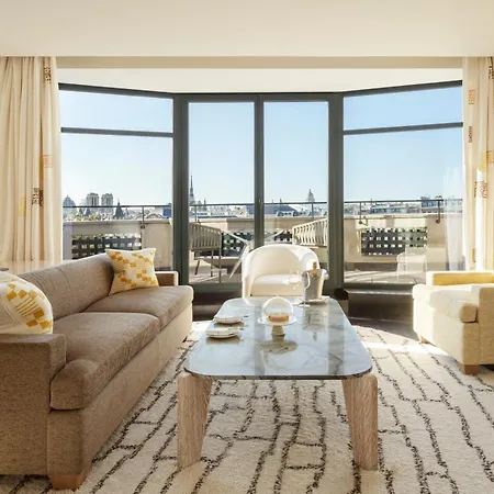 Cheval Blanc & Dior Cheval Blanc Hotel