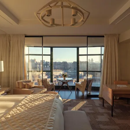 Hotel Cheval Blanc & Dior Cheval Blanc Paris